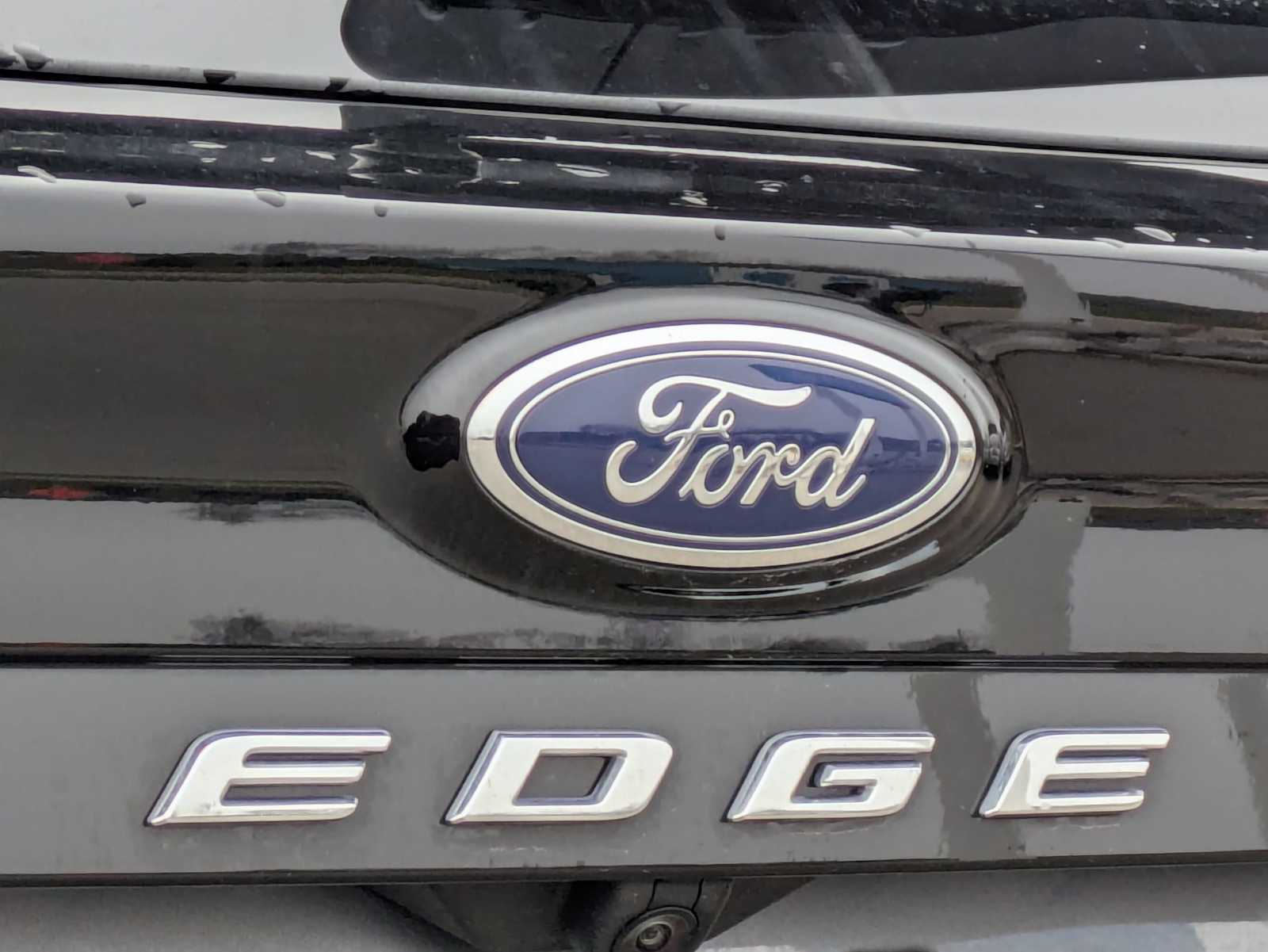 Thumbnail: 2023 Ford Edge - 11