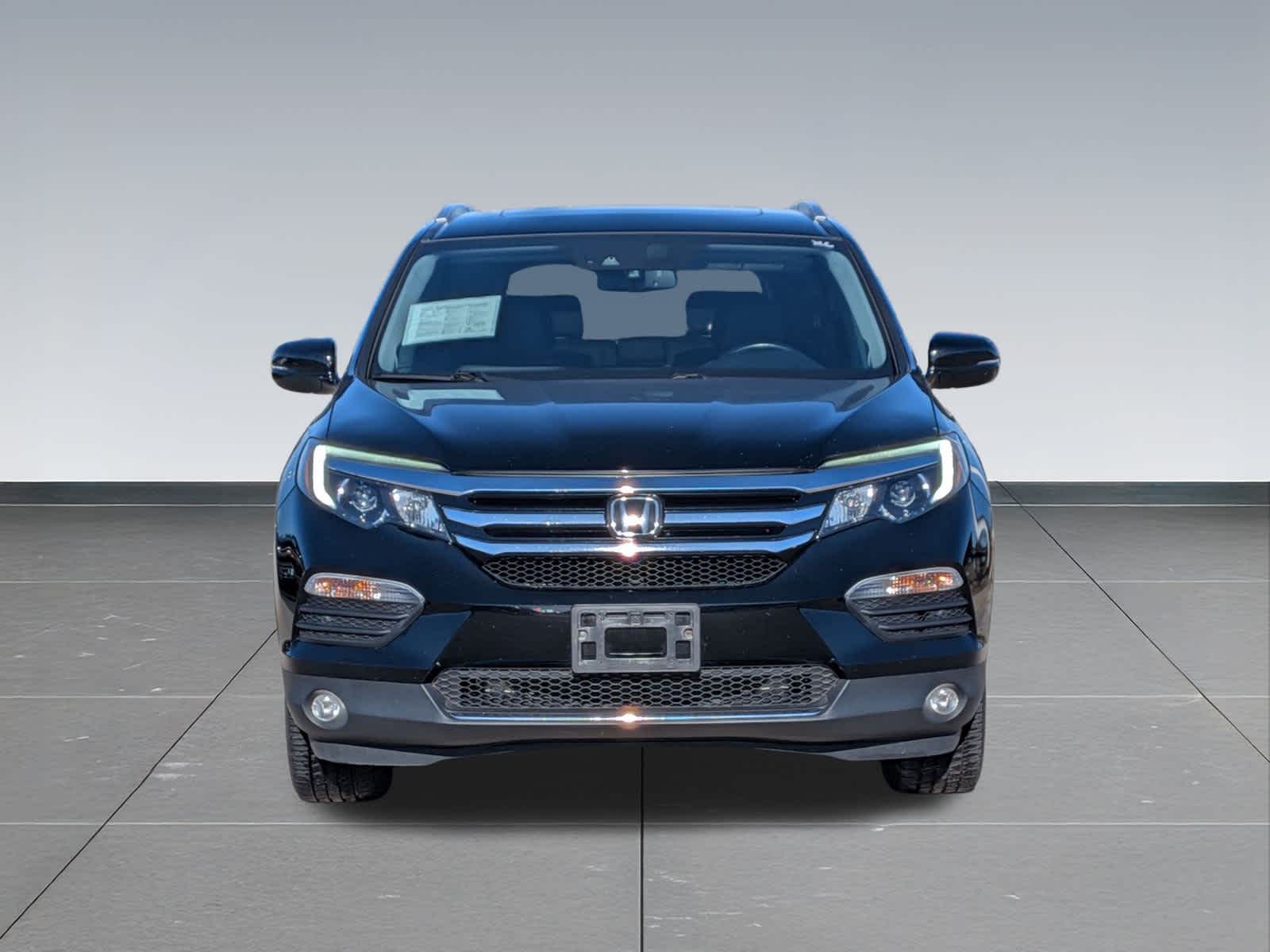 Thumbnail: 2018 Honda Pilot - 9