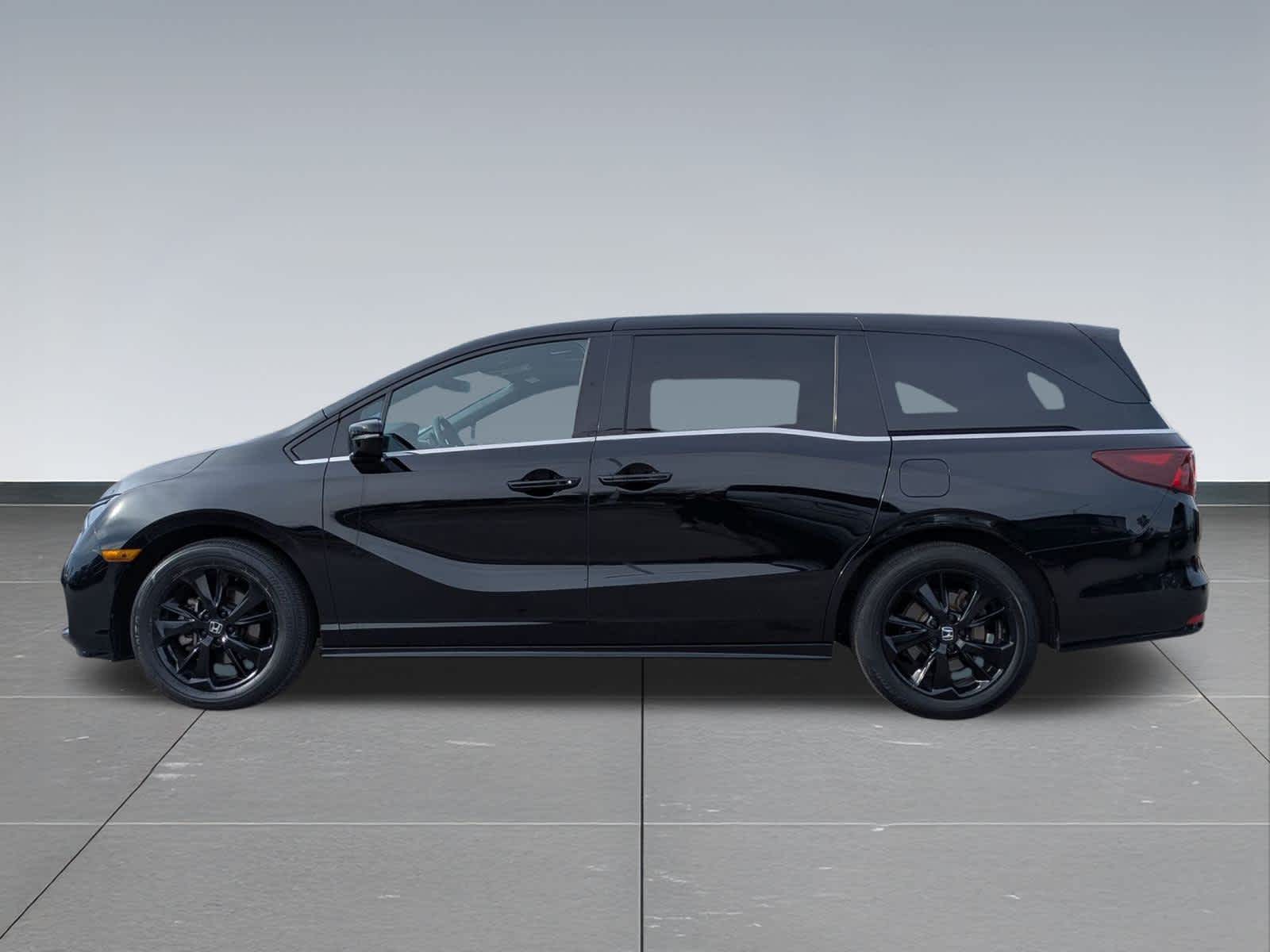 Thumbnail: 2023 Honda Odyssey - 3