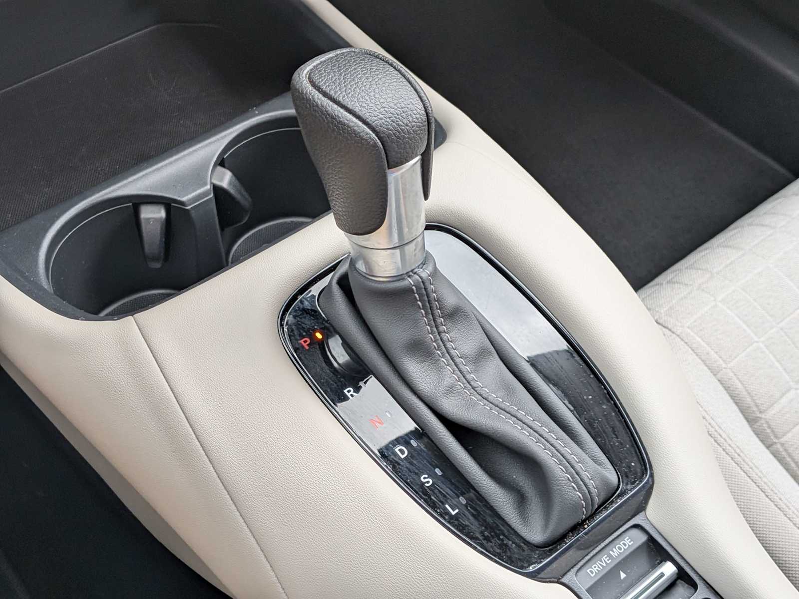 2025 Honda HR-V LX - Photo 28