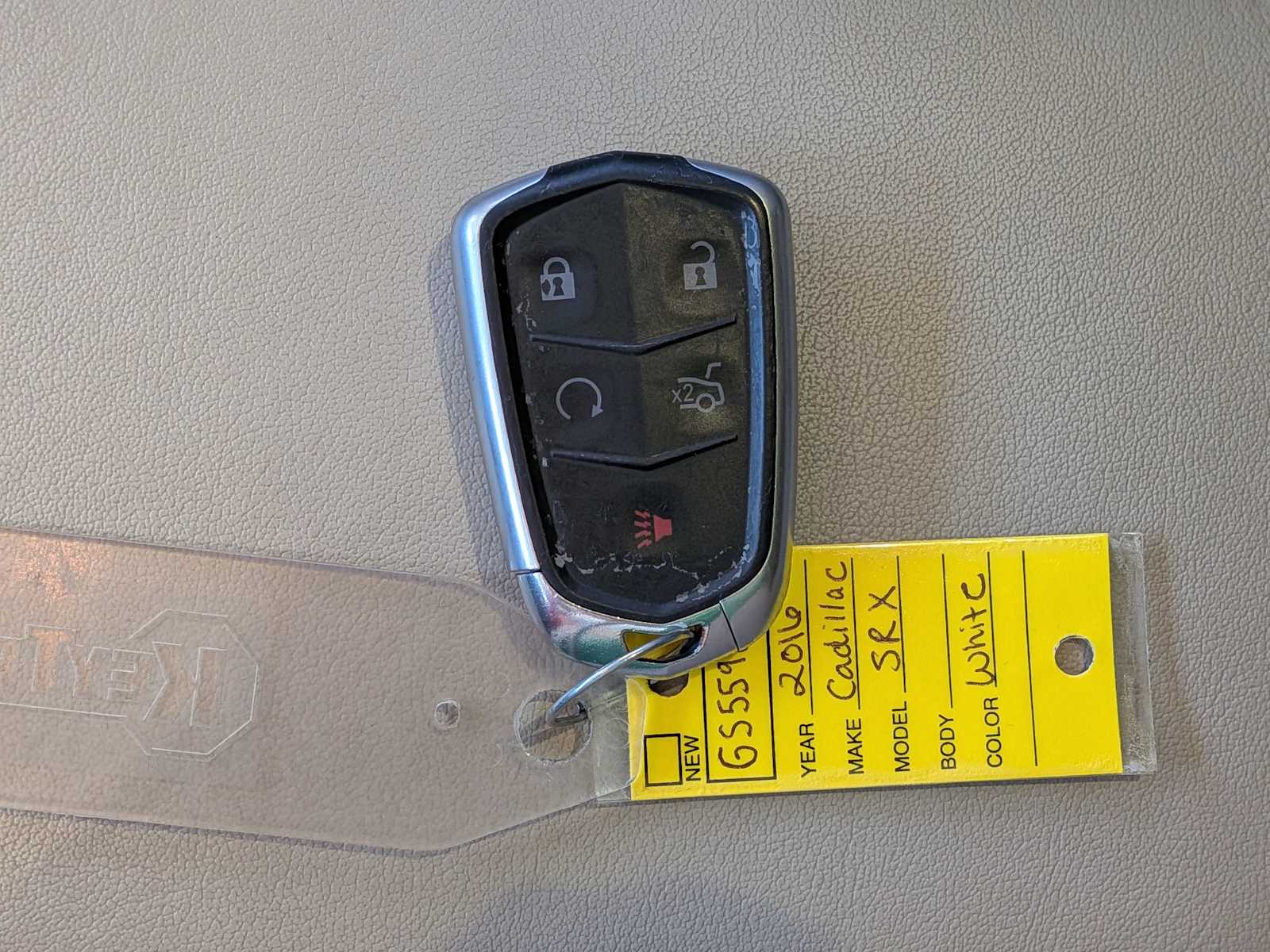 Thumbnail: 2016 Cadillac SRX - 35