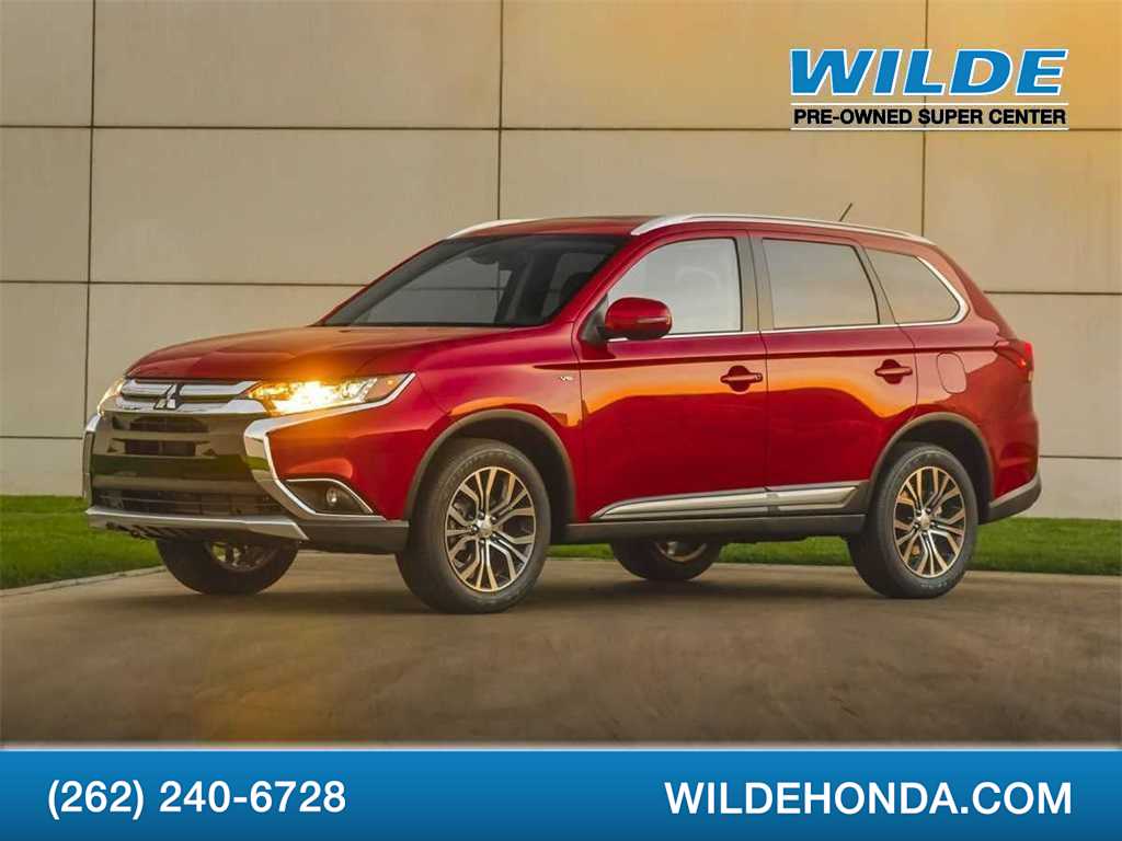 2016 Mitsubishi Outlander SE -
                  Waukesha, WI