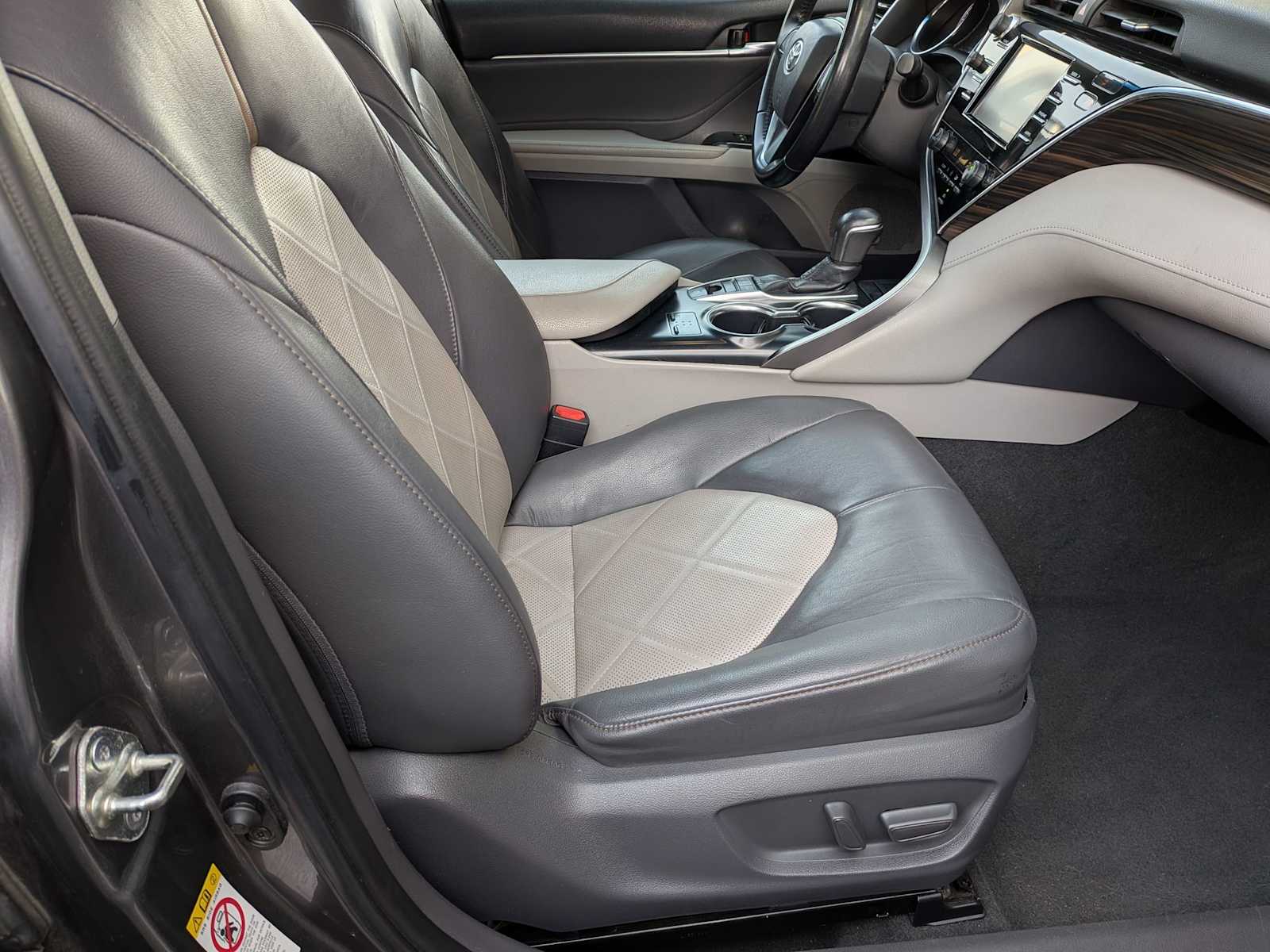 Thumbnail: 2018 Toyota Camry - 17