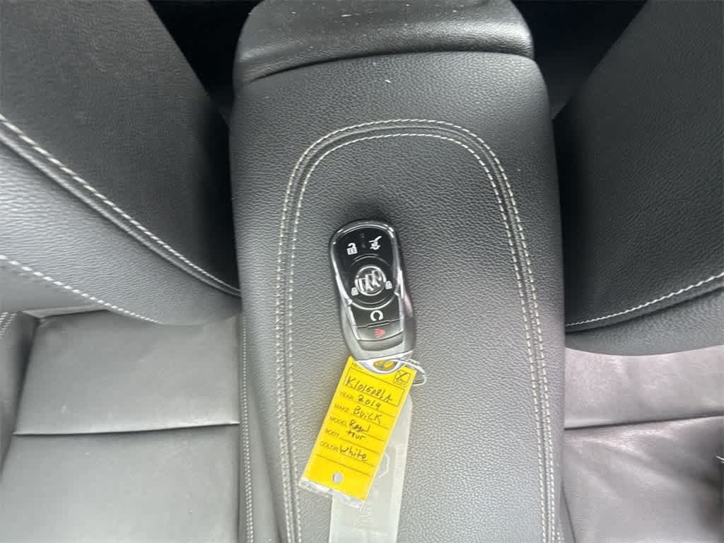 Thumbnail: 2019 Buick Regal - 33
