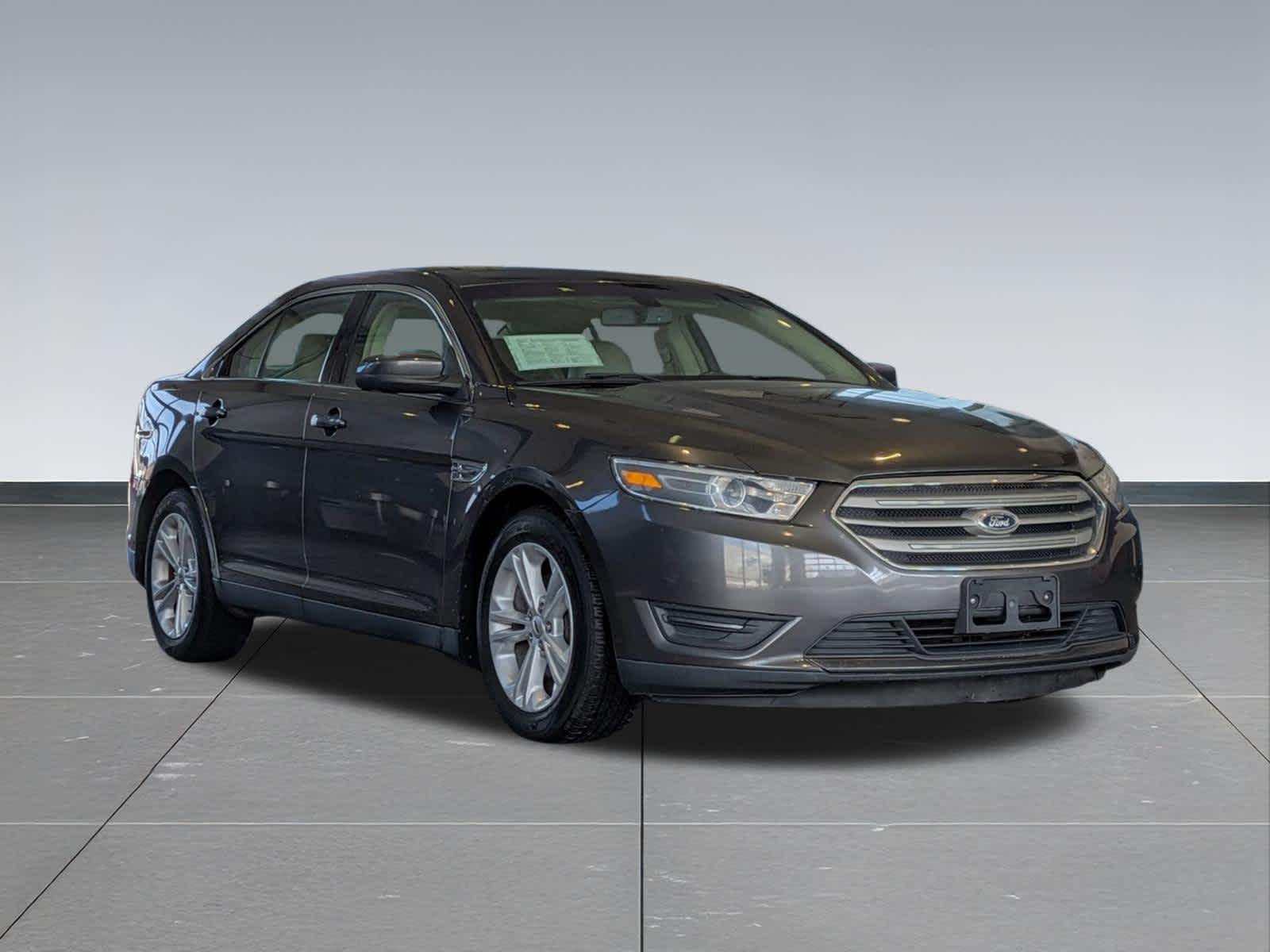 Thumbnail: 2015 Ford Taurus - 8