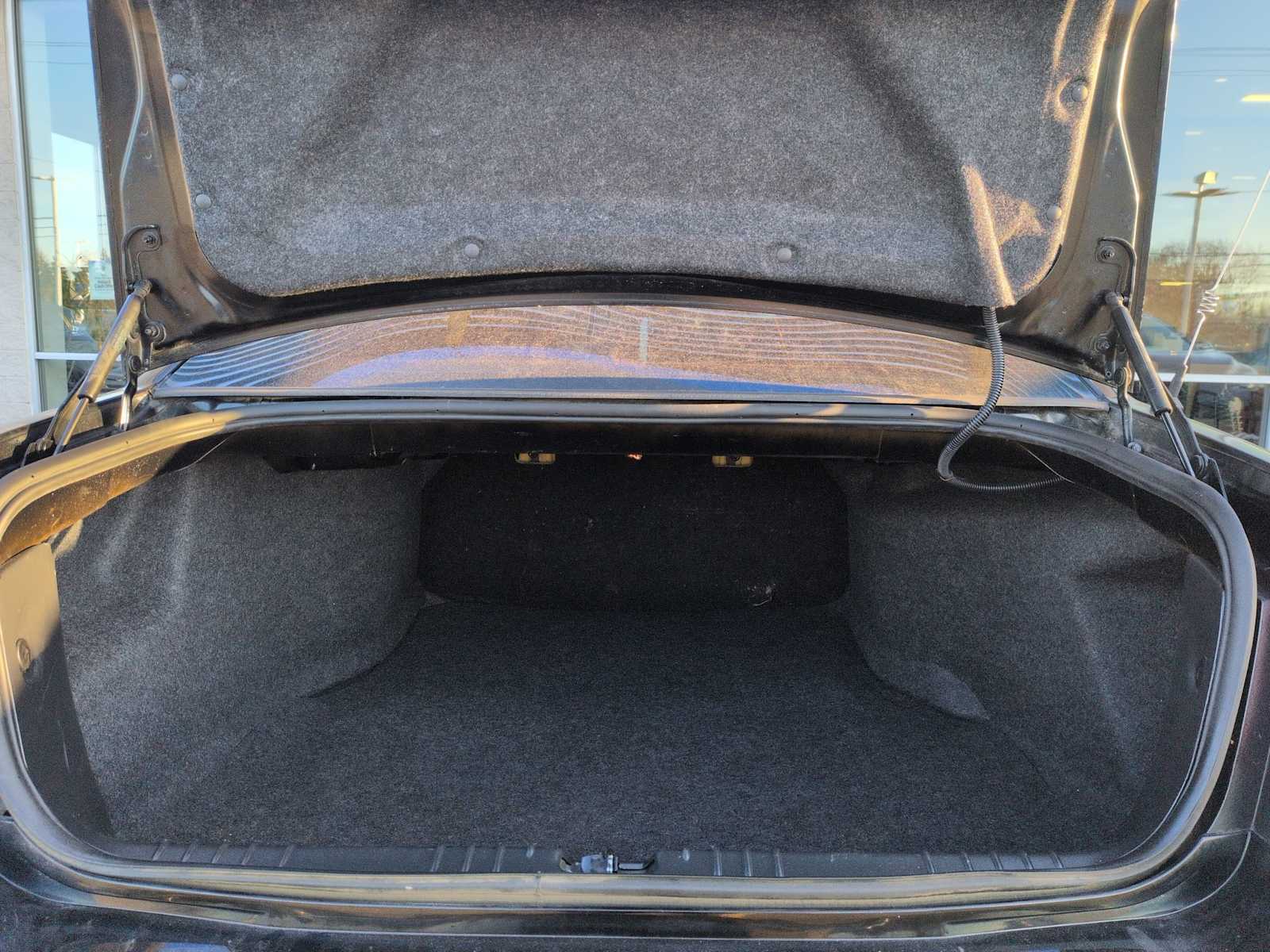 Thumbnail: 2014 Chevrolet Impala - 28