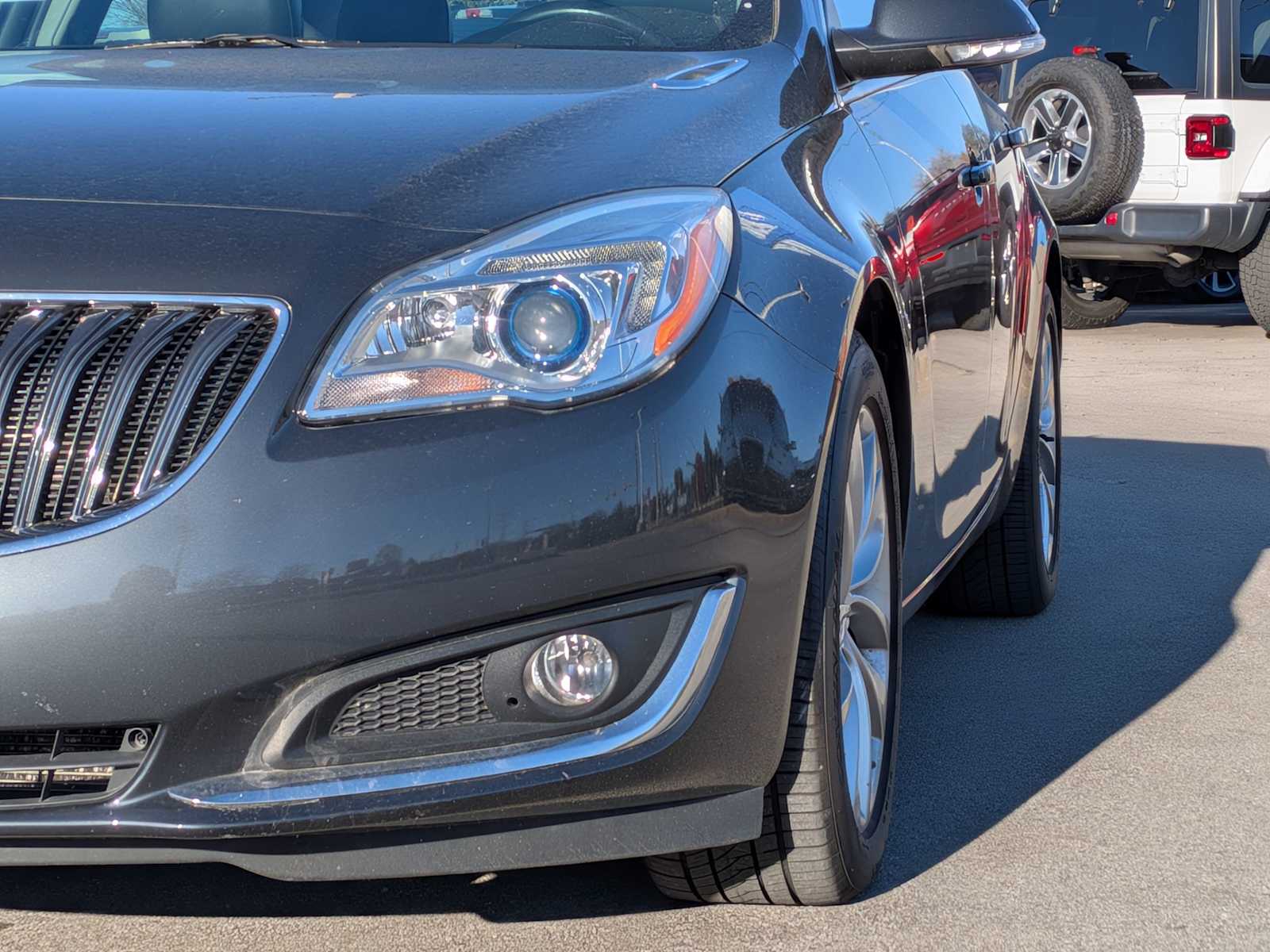 Thumbnail: 2016 Buick Regal - 10