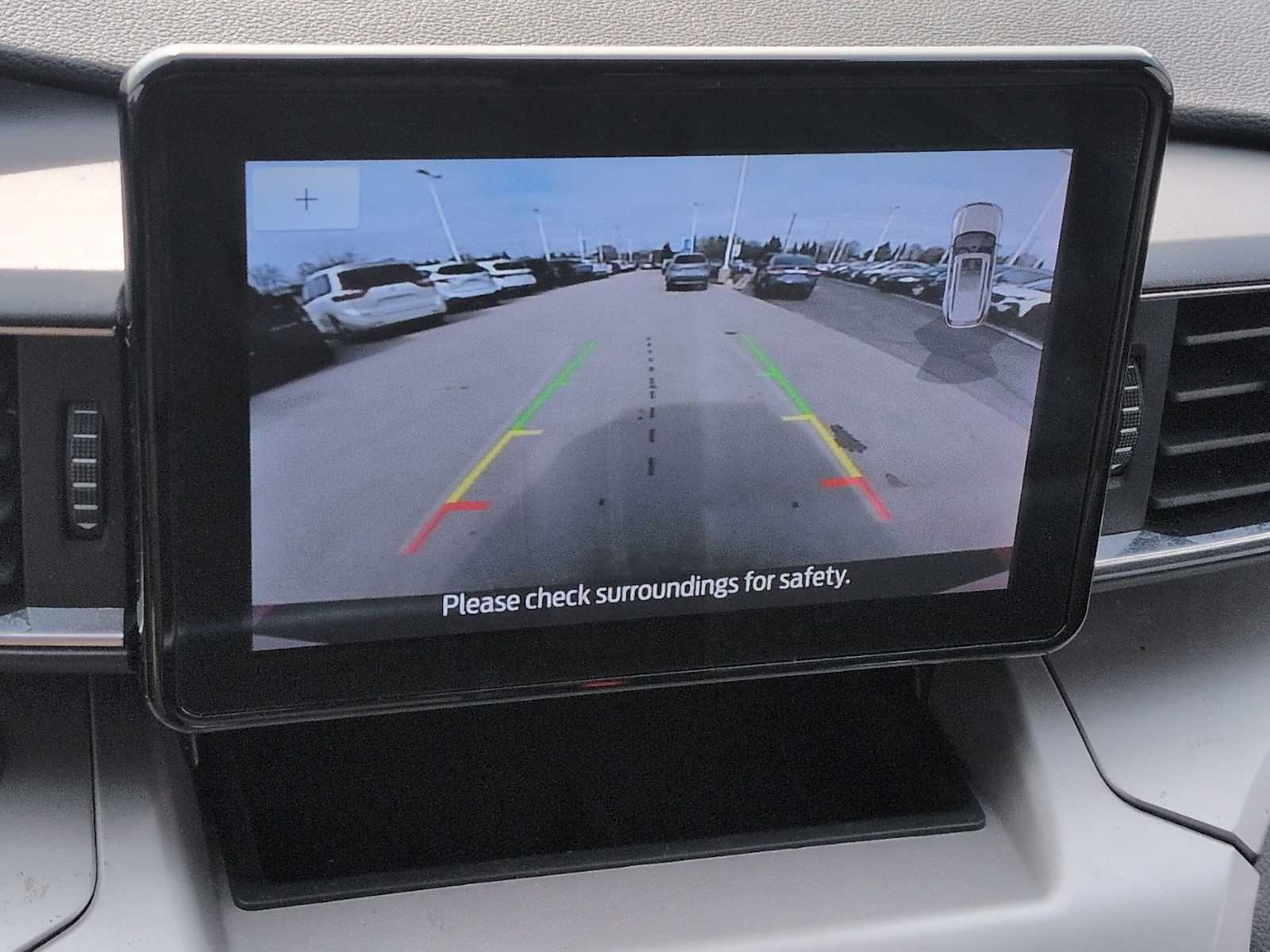 Thumbnail: 2023 Ford Explorer - 29