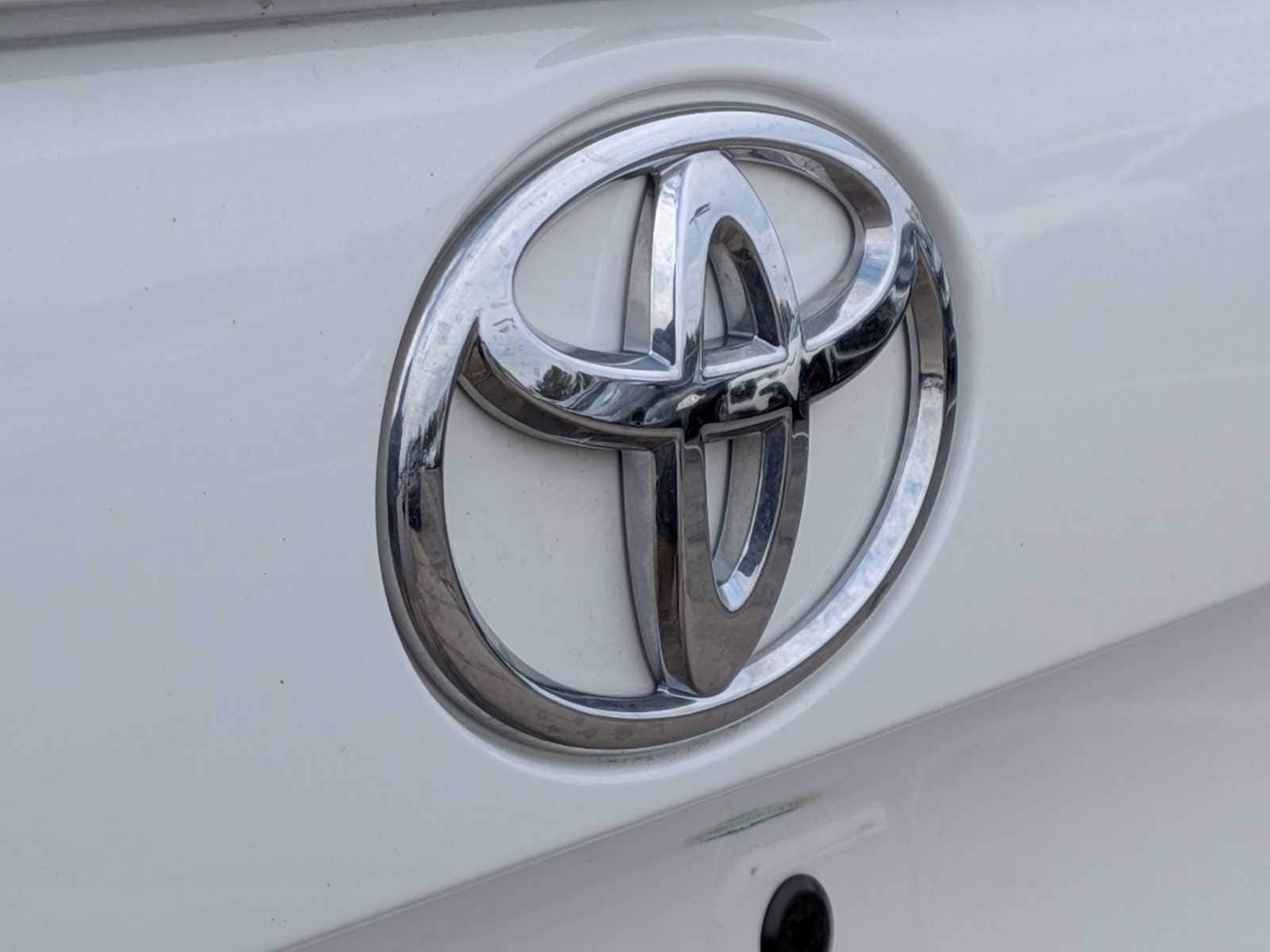 Thumbnail: 2023 Toyota RAV4 - 12