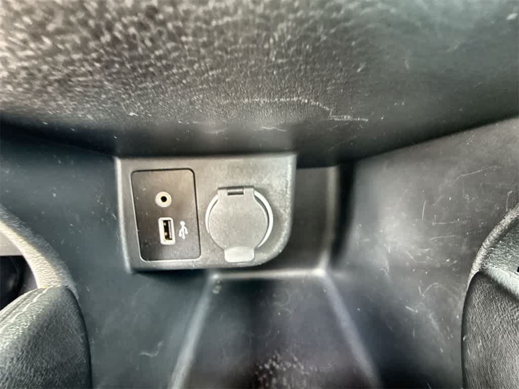 2018 Nissan Kicks SV 28