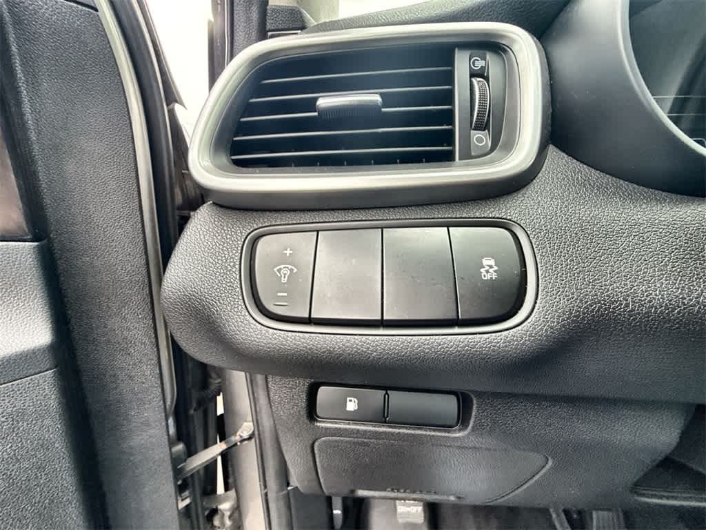 2016 Kia Sorento LX 16