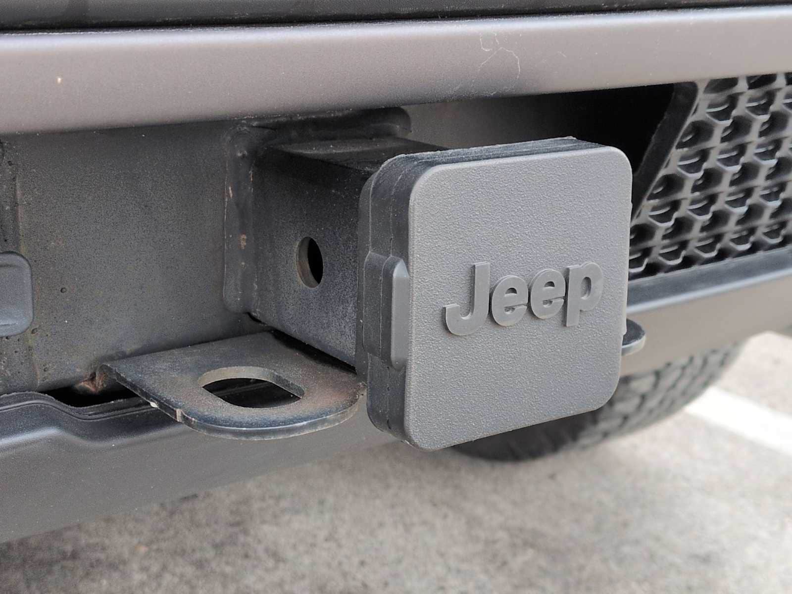 Thumbnail: 2021 Jeep Cherokee - 31