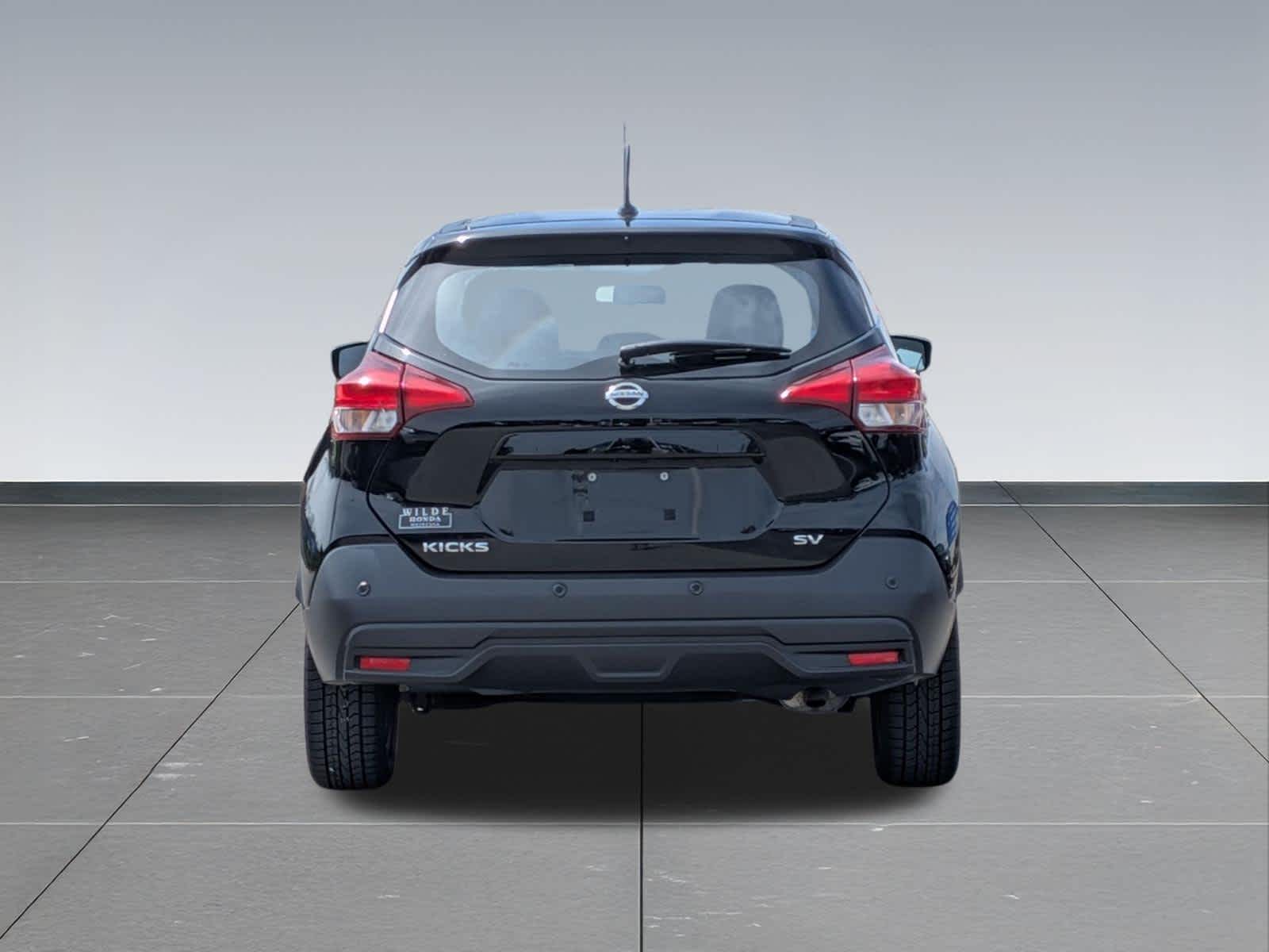 Thumbnail: 2020 Nissan Kicks - 4