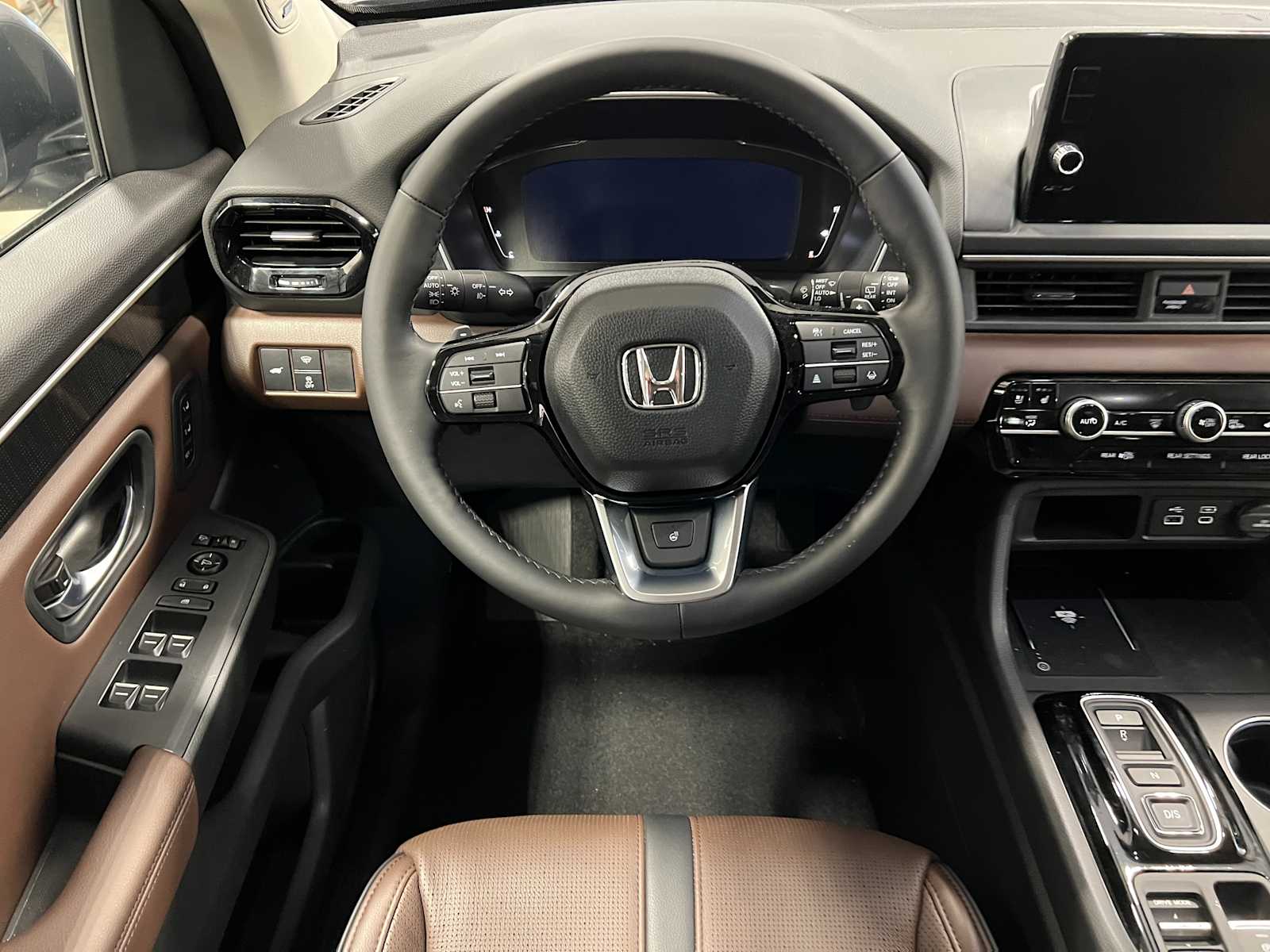 Thumbnail: 2025 Honda Pilot - 18