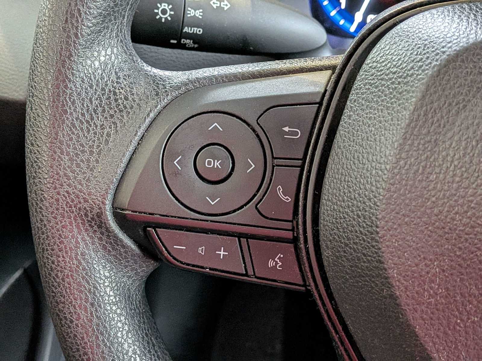 Thumbnail: 2022 Toyota Corolla - 21