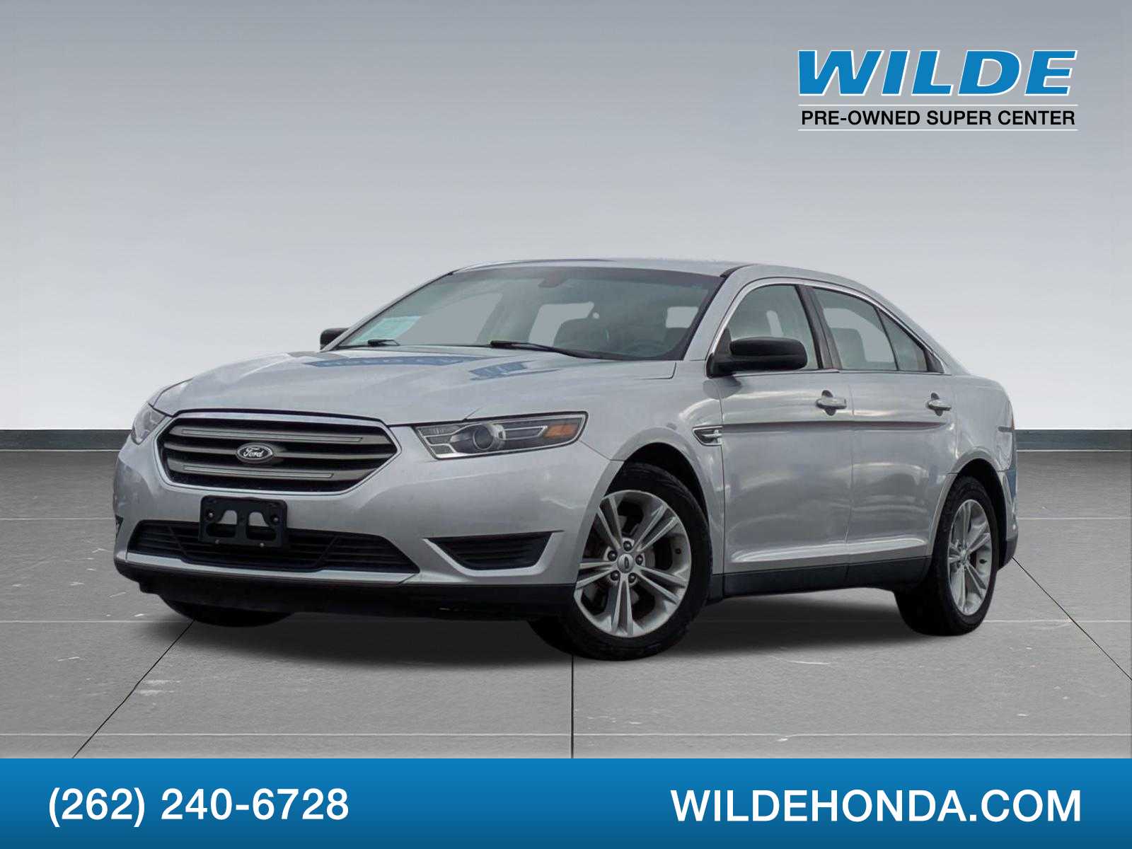 2017 Ford Taurus SE -
                  Waukesha, WI