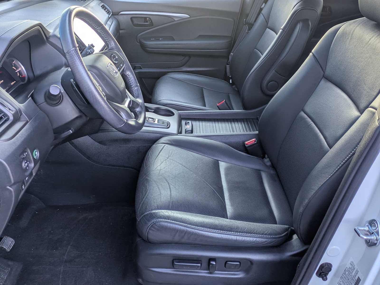 Thumbnail: 2023 Honda Passport - 15