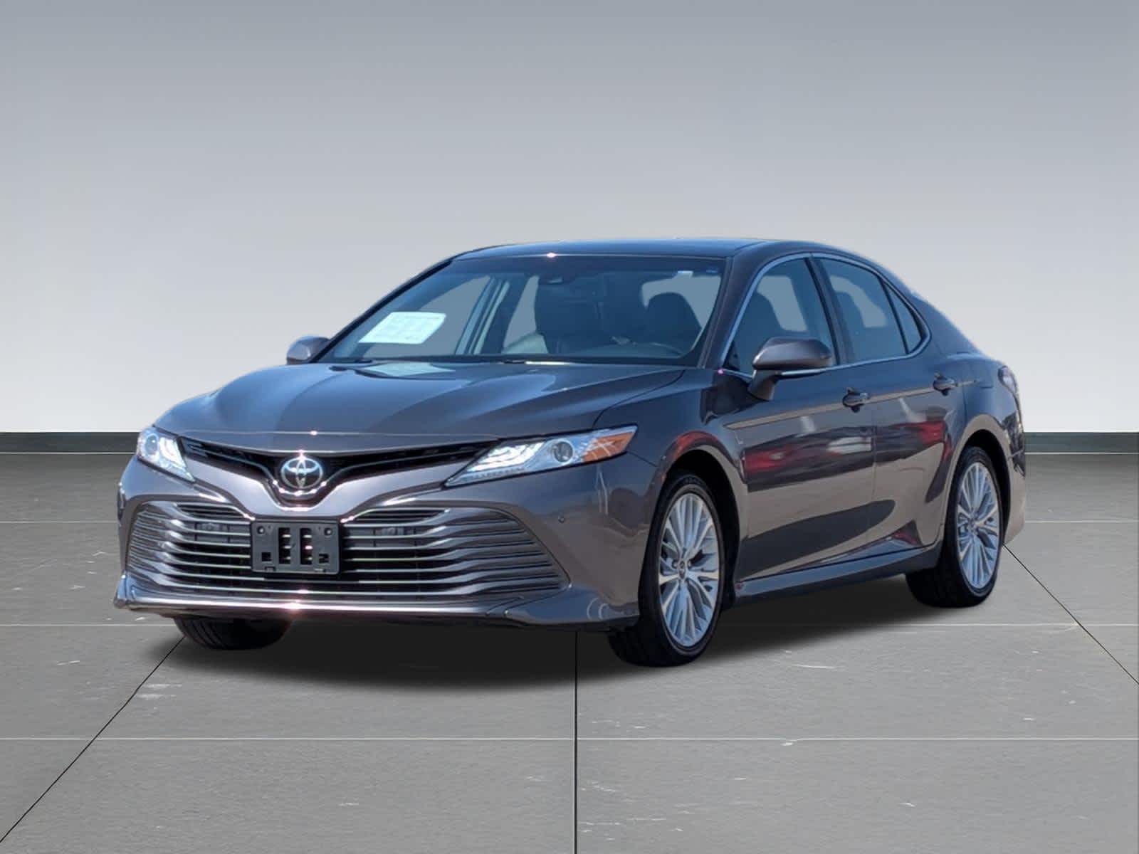 Thumbnail: 2018 Toyota Camry - 9