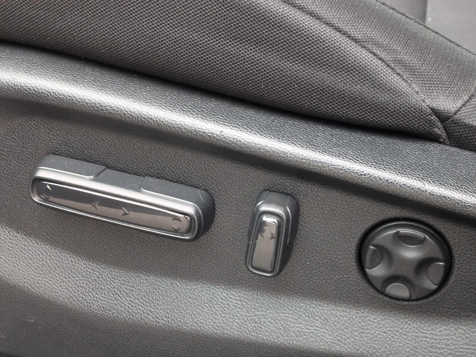 Thumbnail: 2020 Honda CR-V - 17