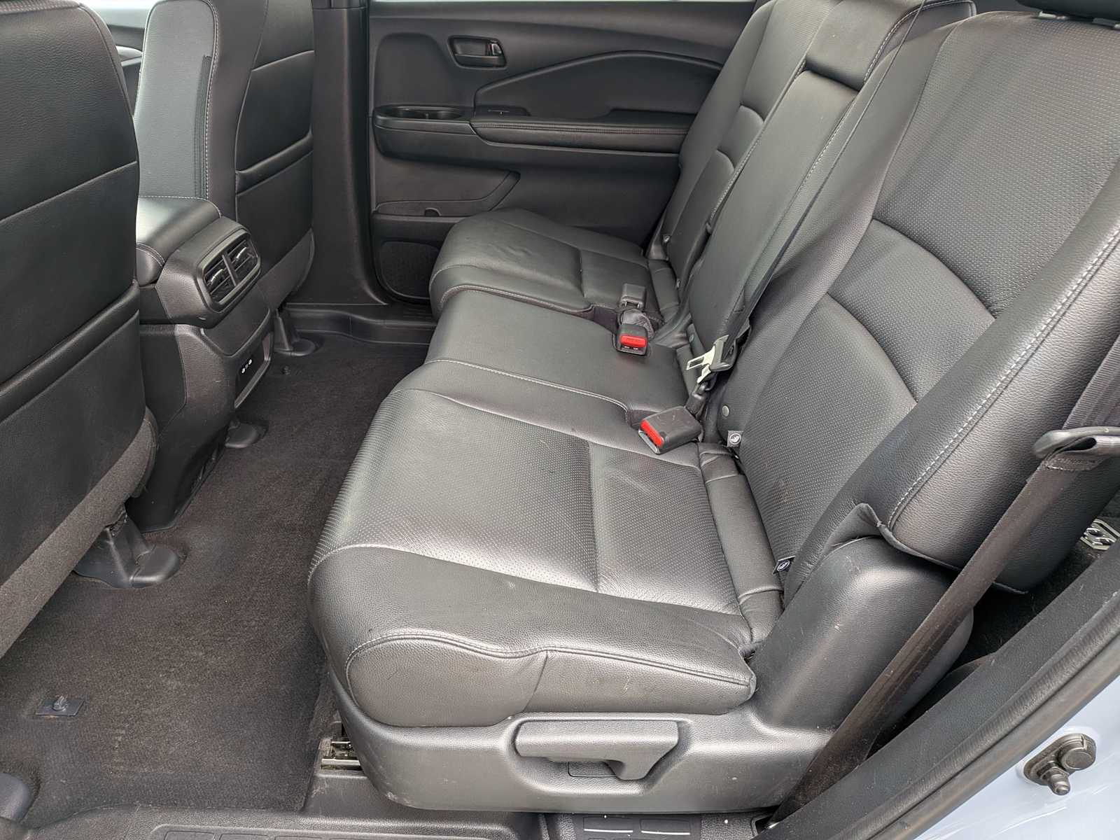 2024 Honda Passport EX-L - Photo 18