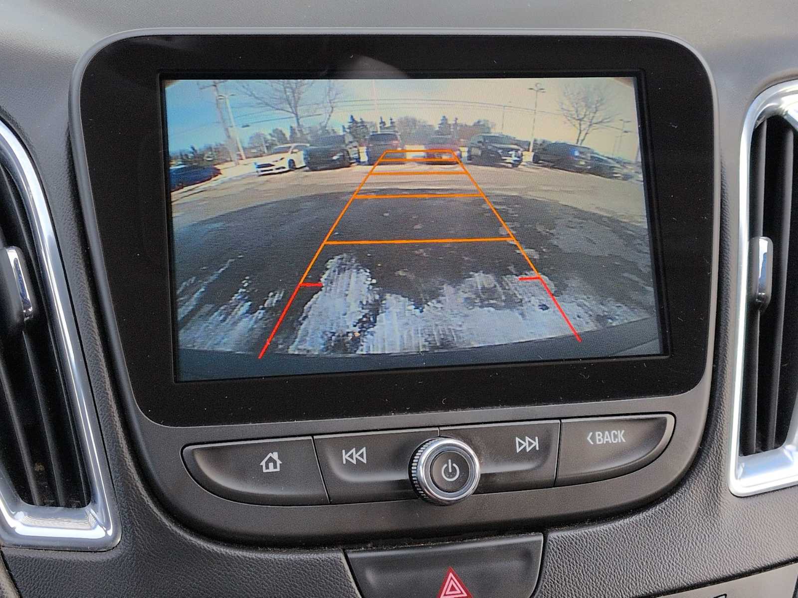 Thumbnail: 2016 Chevrolet Malibu - 26