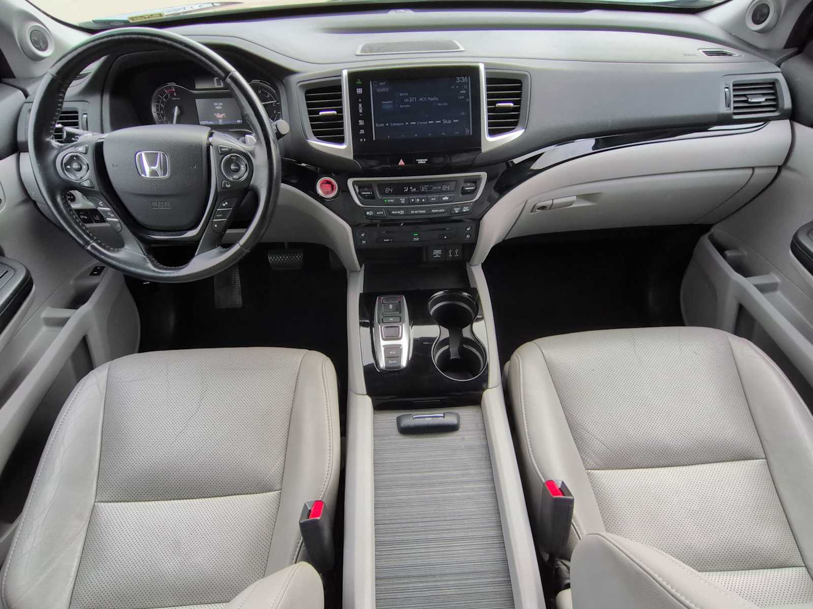 Thumbnail: 2016 Honda Pilot - 15