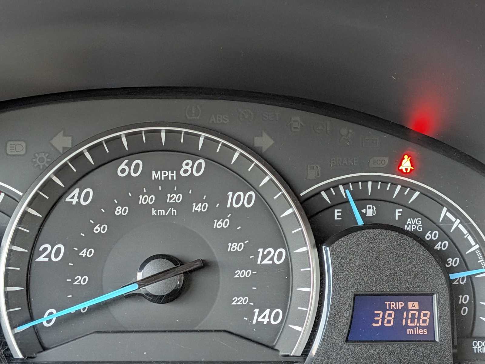 Thumbnail: 2014 Toyota Camry - 26