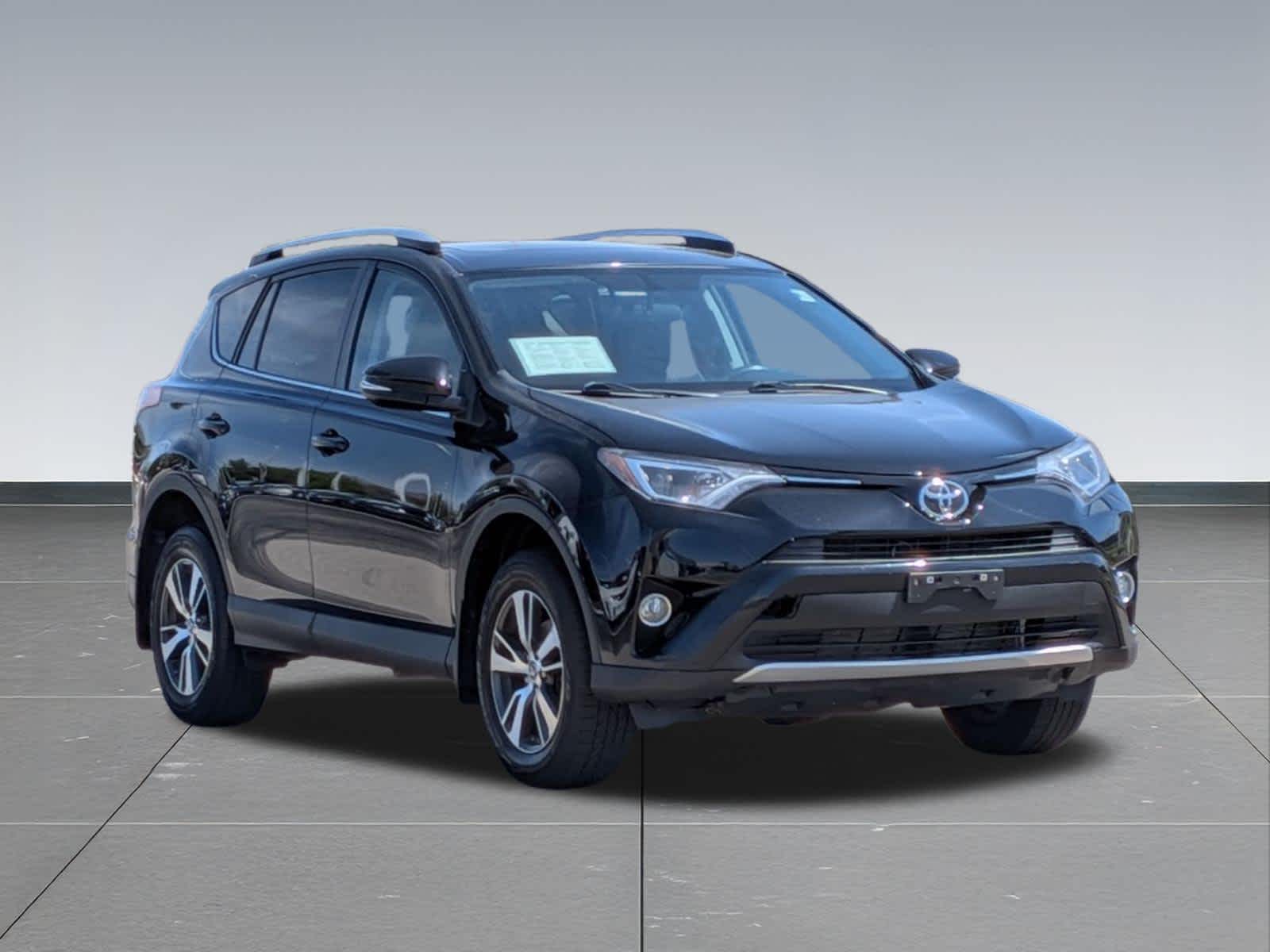 Thumbnail: 2016 Toyota RAV4 - 7