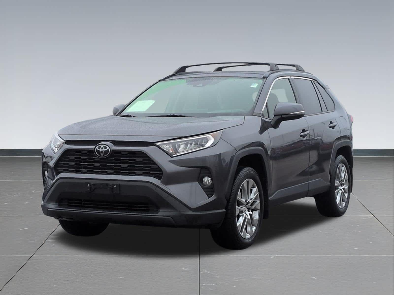 Thumbnail: 2019 Toyota RAV4 - 10