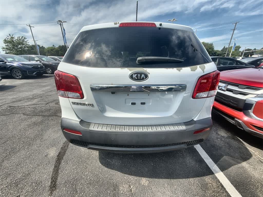 Thumbnail: 2012 Kia Sorento - 12