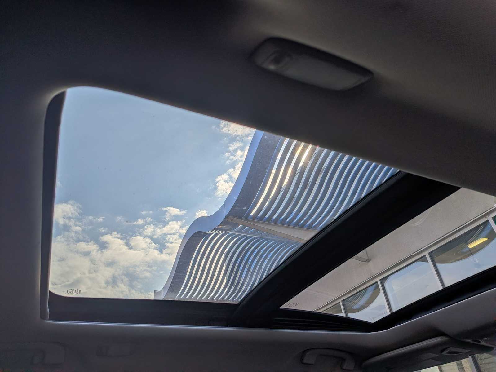 Thumbnail: 2015 Nissan Rogue - 20