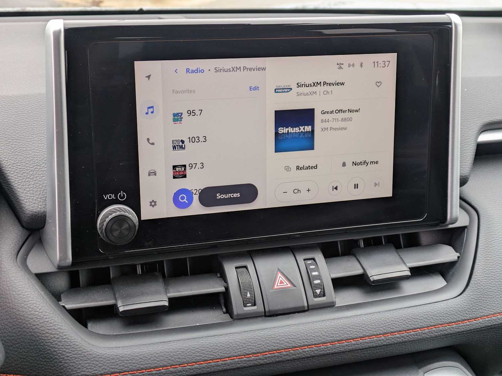 Thumbnail: 2023 Toyota RAV4 - 28