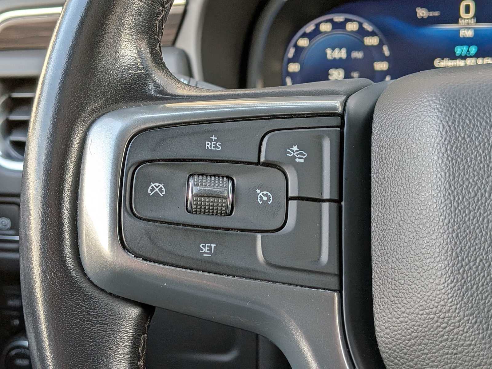 Thumbnail: 2023 Chevrolet Tahoe - 24