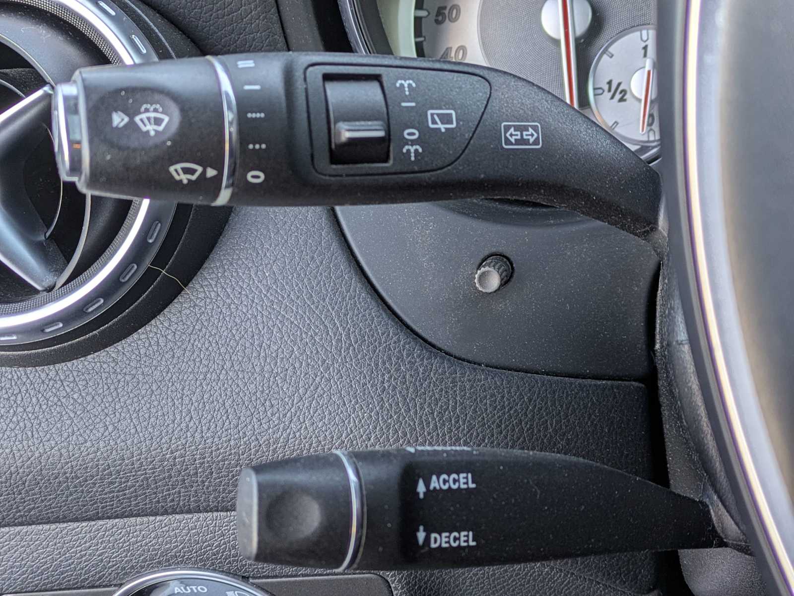 Thumbnail: 2017 Mercedes-Benz GLA - 26