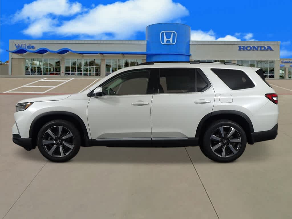 2025 Honda Pilot Touring photo 2