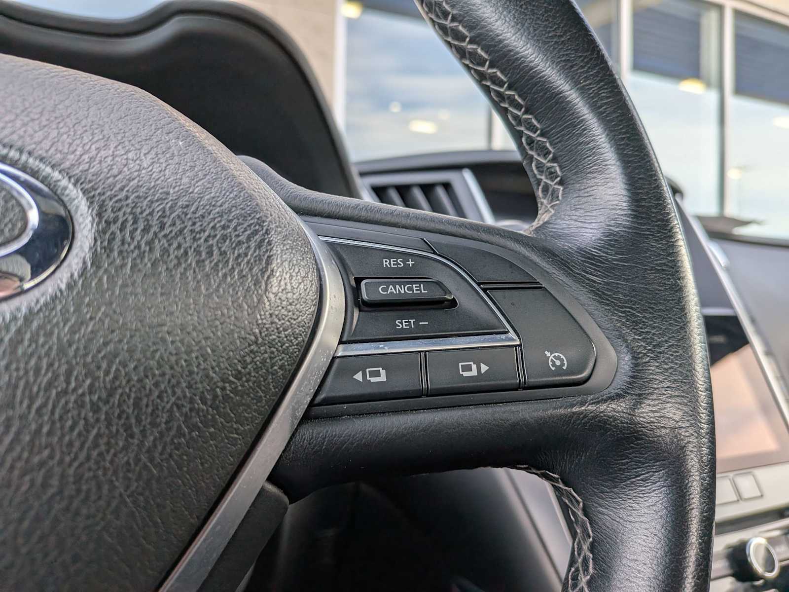 Thumbnail: 2018 INFINITI Q60 - 25