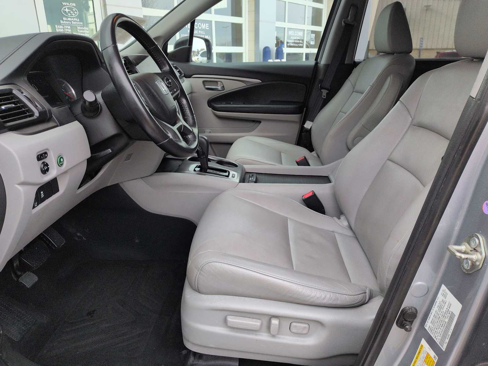 Thumbnail: 2020 Honda Pilot - 16