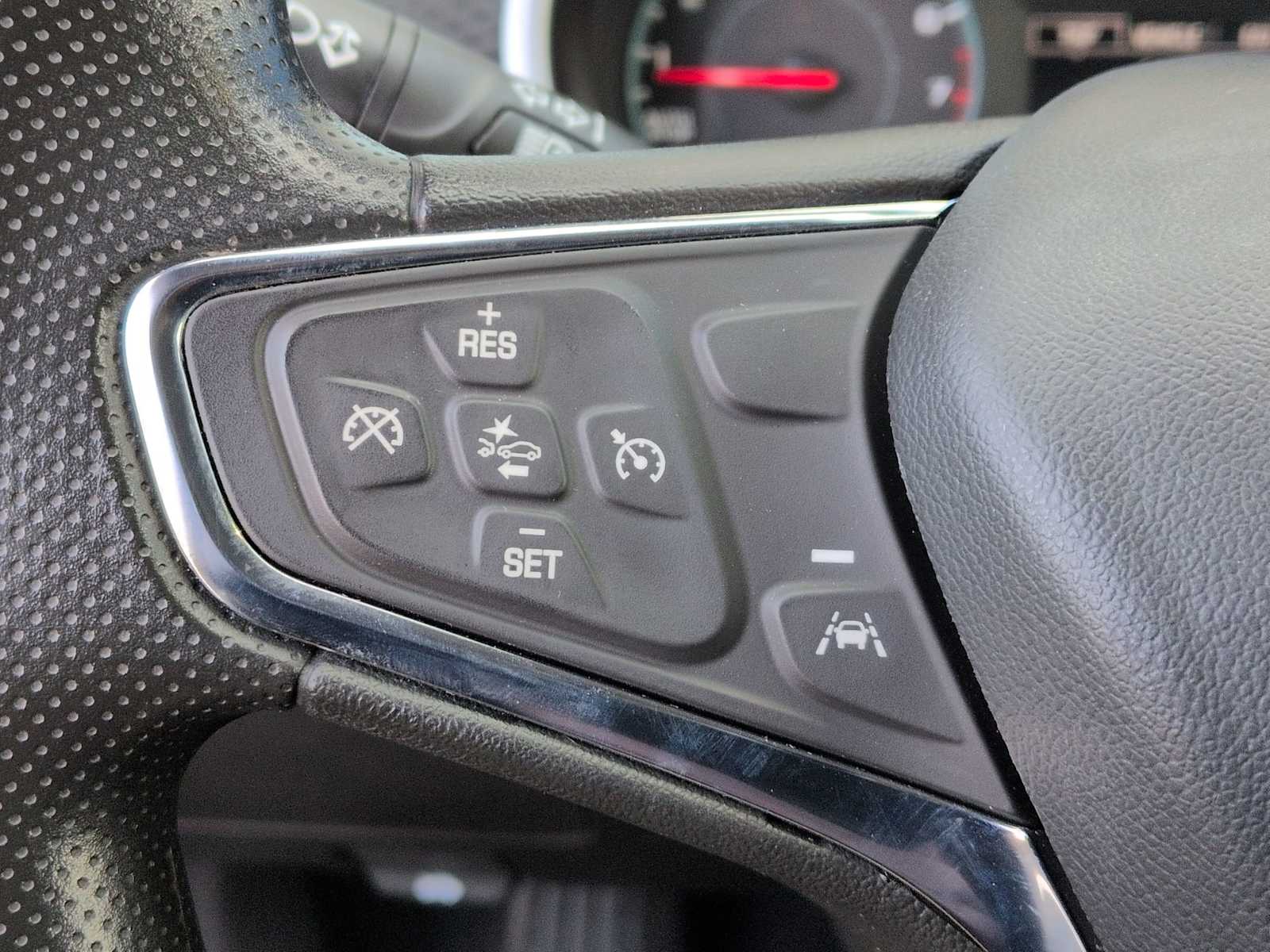 Thumbnail: 2023 Chevrolet Malibu - 23