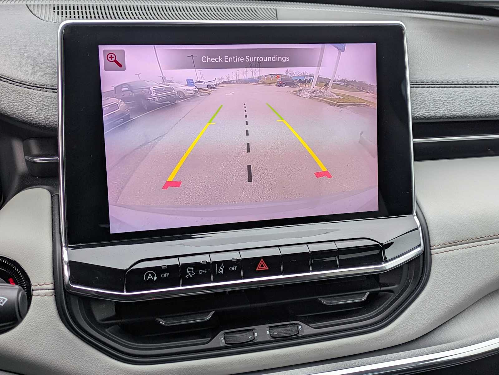 Thumbnail: 2022 Jeep Compass - 29