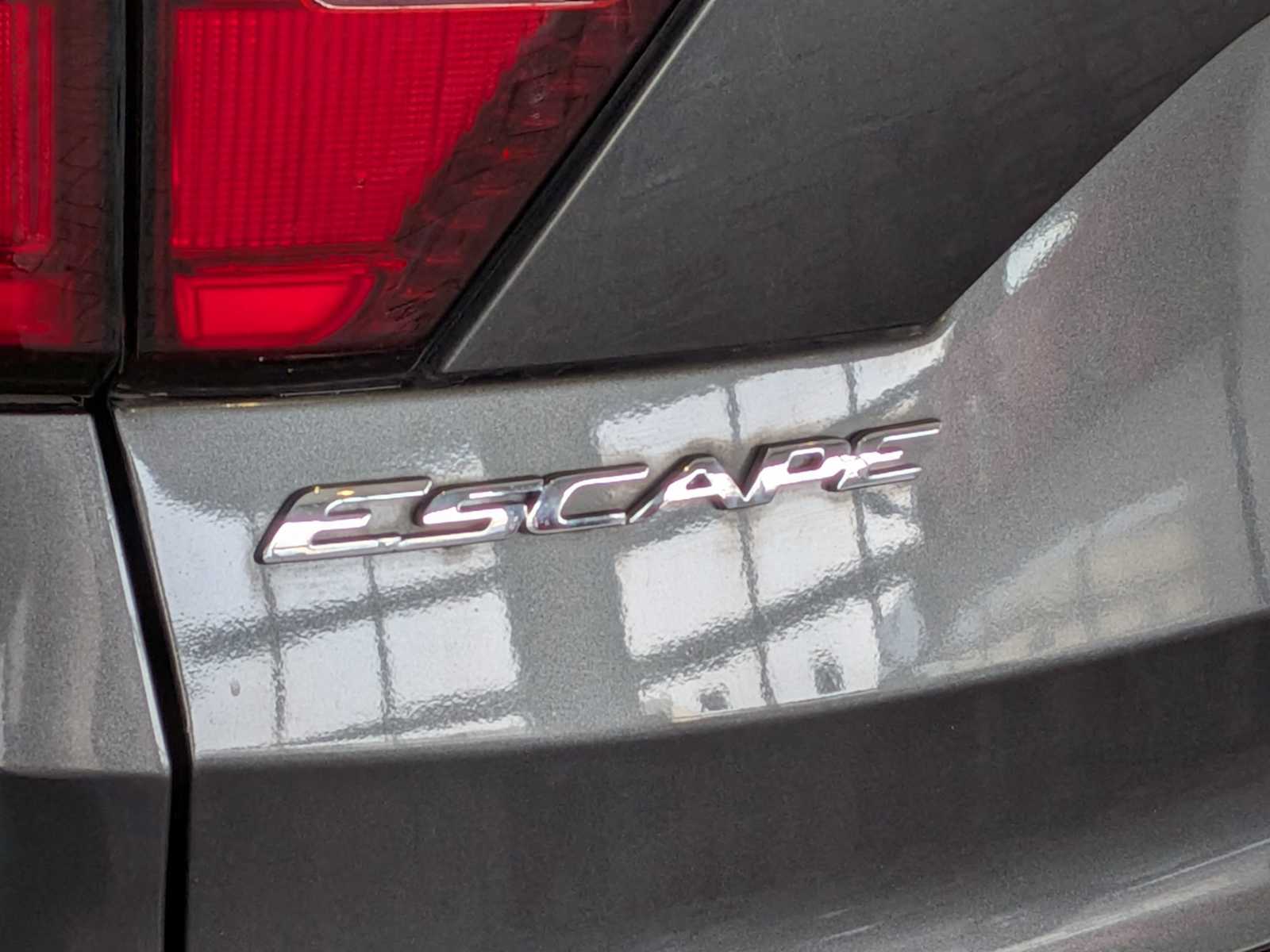 Thumbnail: 2019 Ford Escape - 12