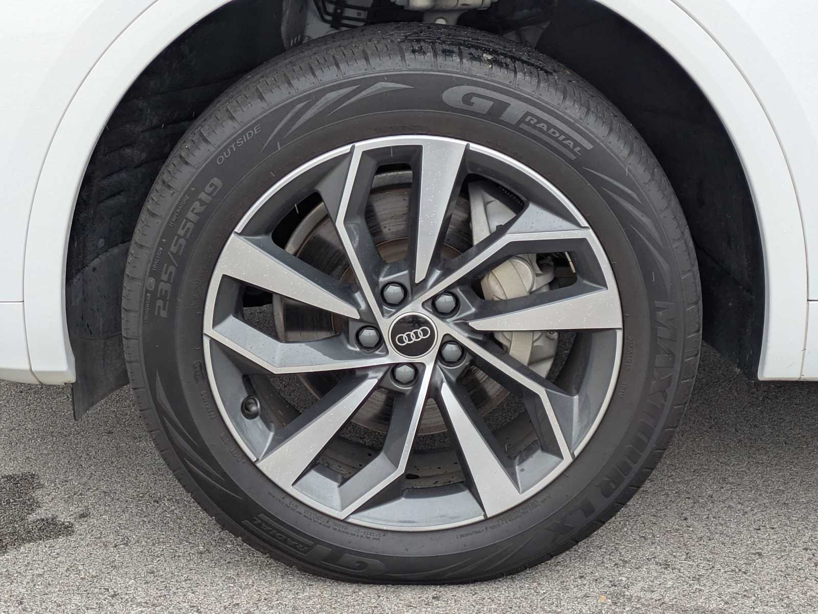 Thumbnail: 2023 Audi Q5 - 13