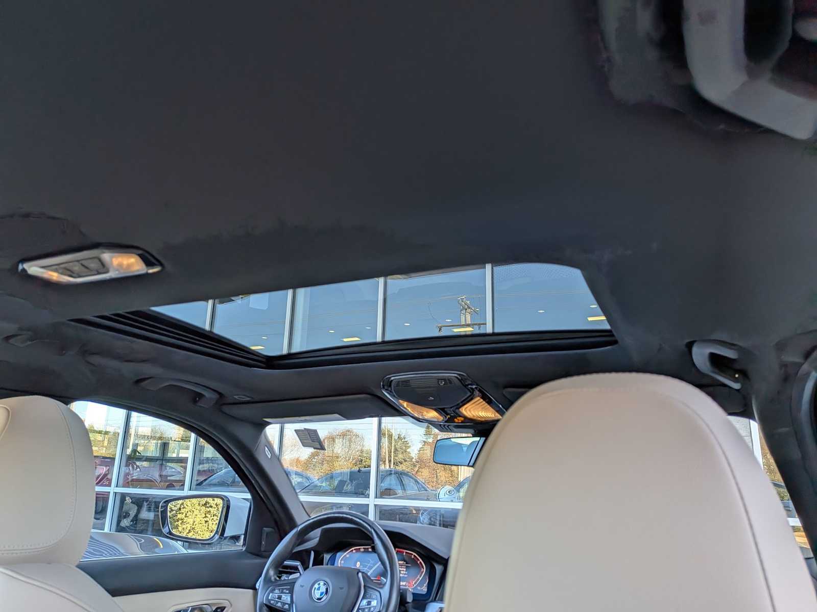 Thumbnail: 2021 BMW 3 Series - 21