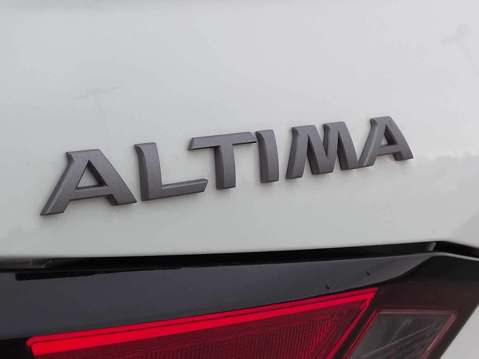 Thumbnail: 2025 Nissan Altima - 12