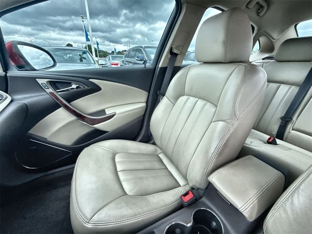 Thumbnail: 2014 Buick Verano - 20