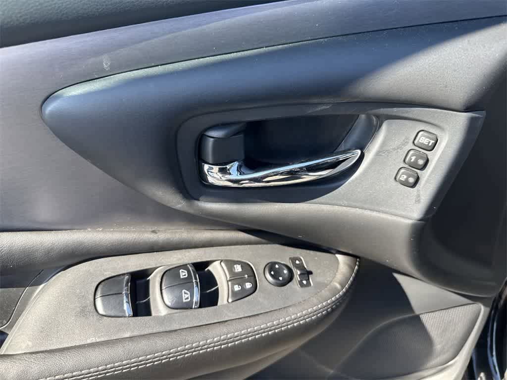 Thumbnail: 2019 Nissan Murano - 21