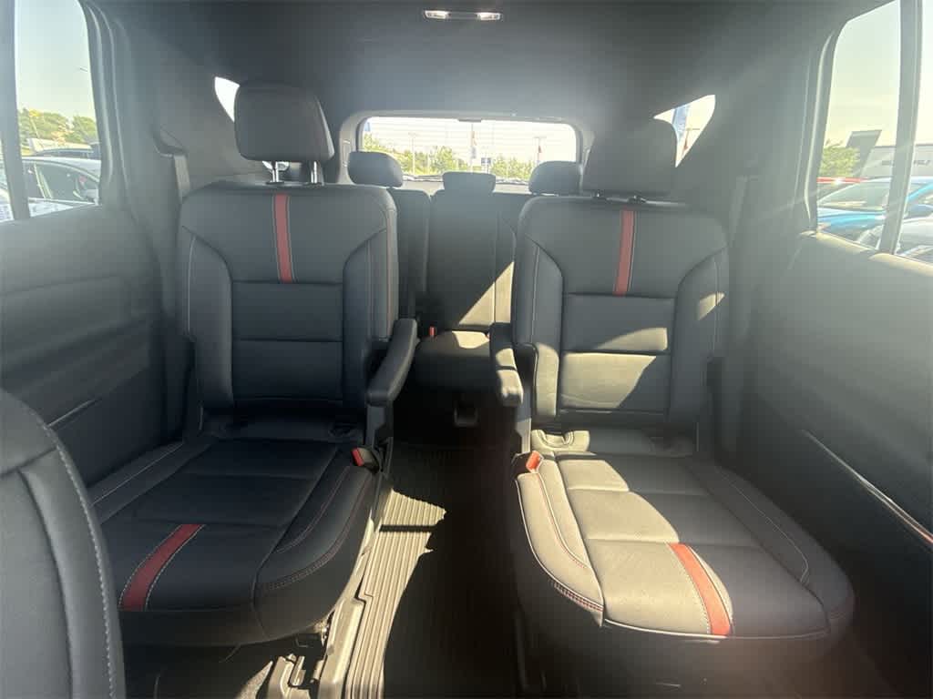 Thumbnail: 2024 Chevrolet Traverse - 20