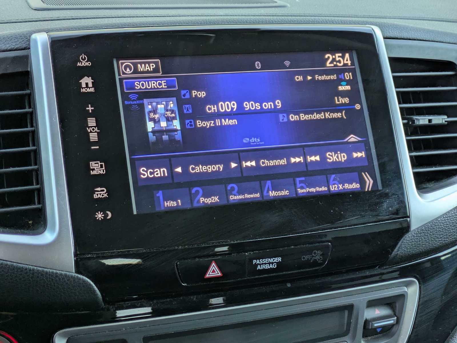 Thumbnail: 2017 Honda Pilot - 28