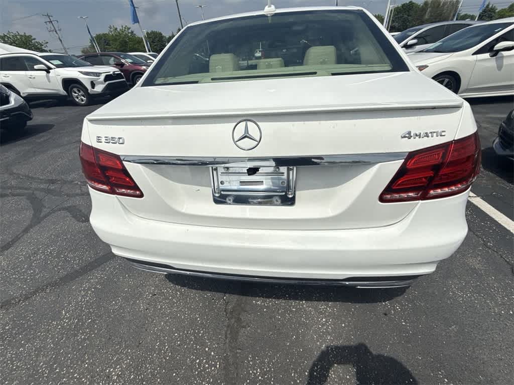 Thumbnail: 2015 Mercedes-Benz E-Class - 10