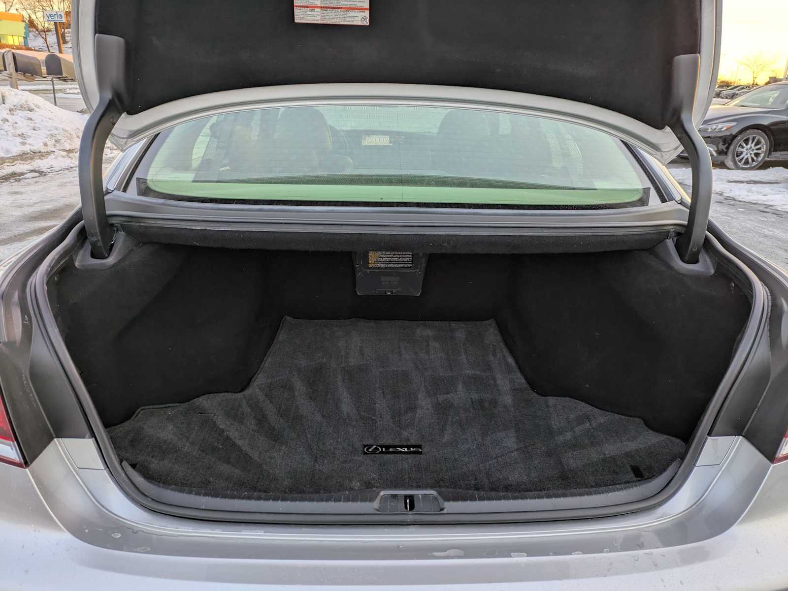 Thumbnail: 2015 Lexus LS - 34