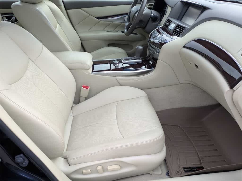 Thumbnail: 2016 INFINITI Q70 - 22